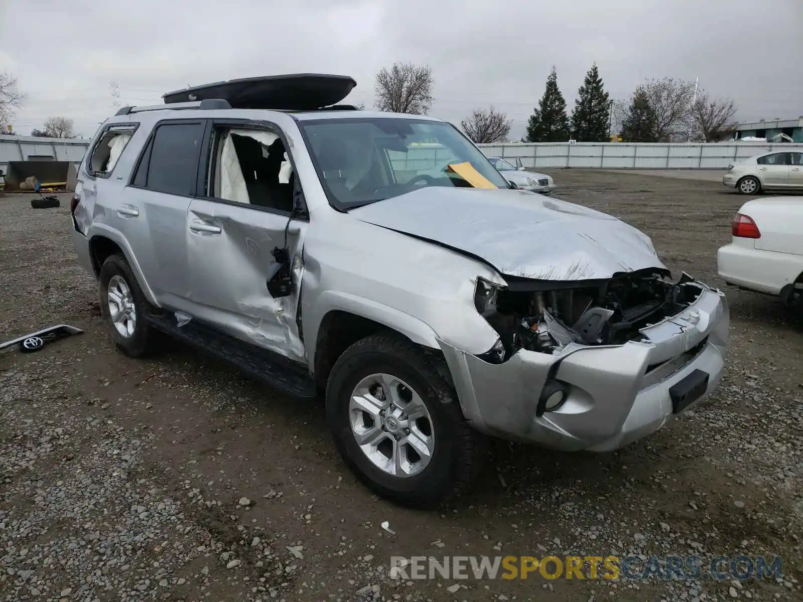 1 Photograph of a damaged car JTEBU5JRXK5617785 TOYOTA 4RUNNER 2019