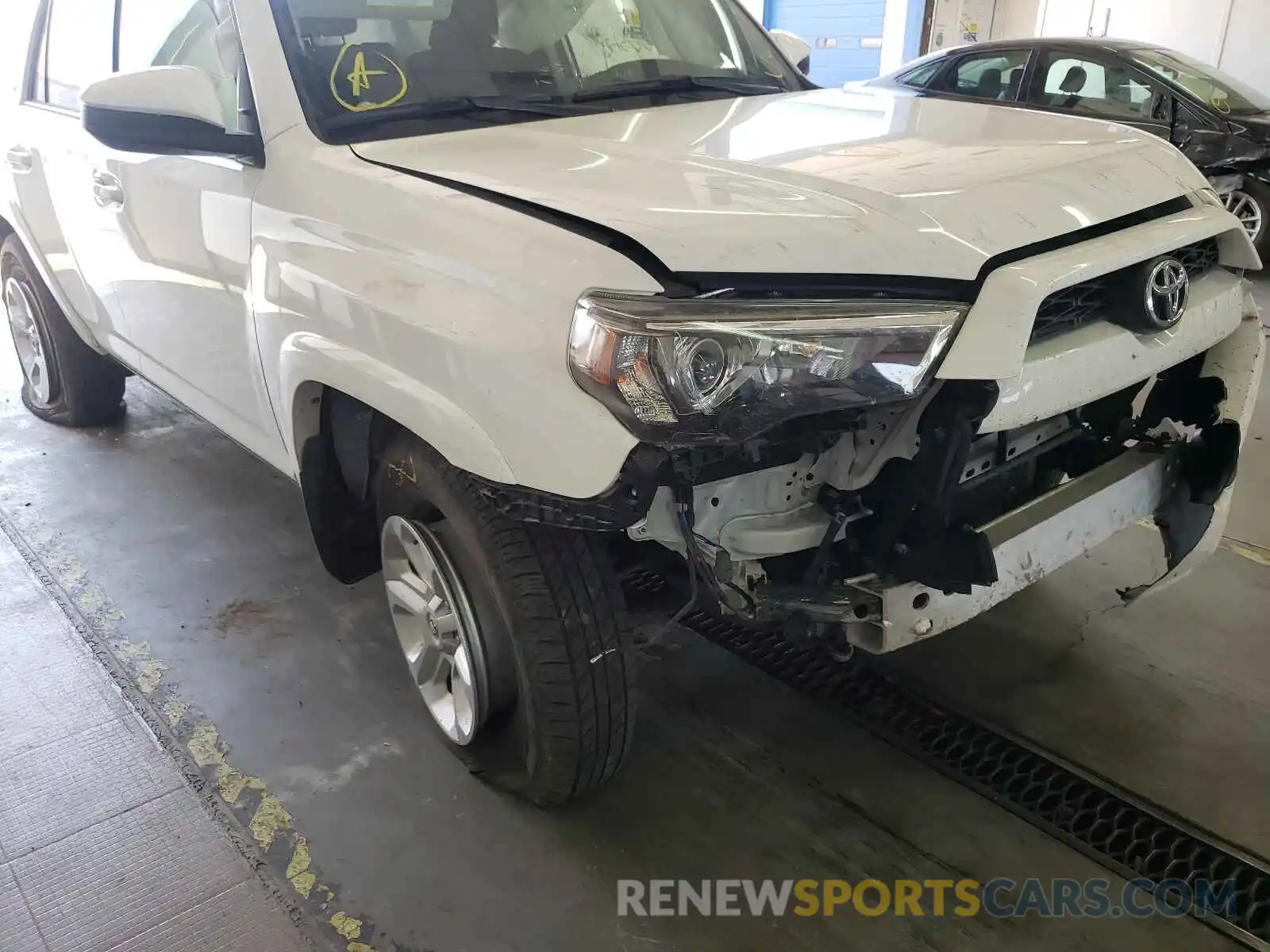 9 Photograph of a damaged car JTEBU5JRXK5619827 TOYOTA 4RUNNER 2019