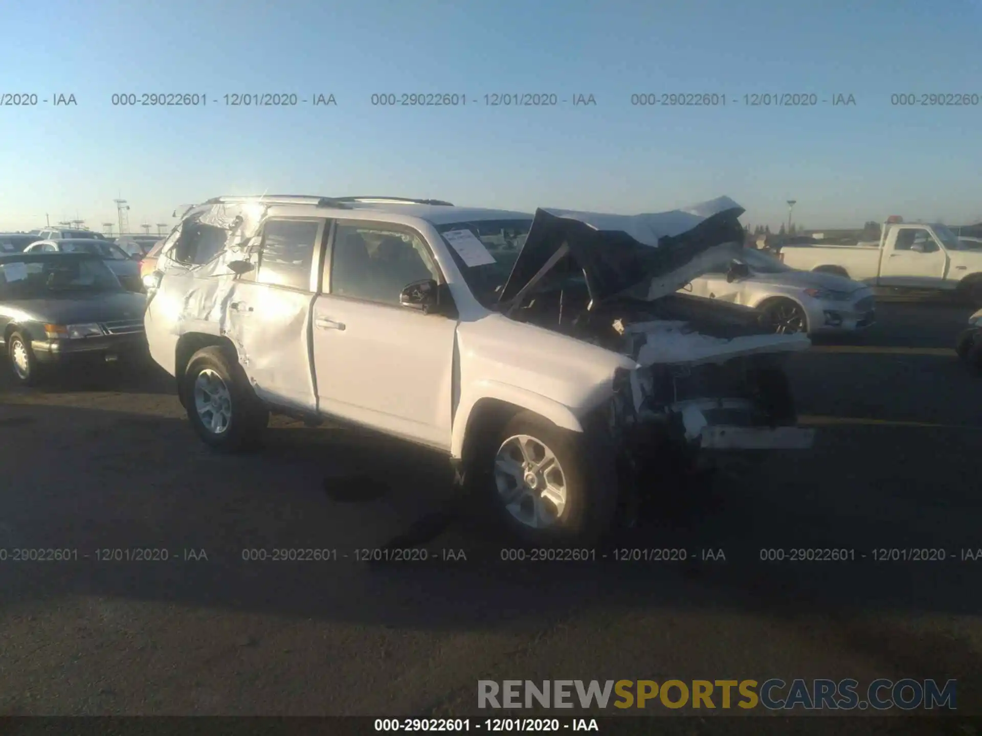 1 Photograph of a damaged car JTEBU5JRXK5626860 TOYOTA 4RUNNER 2019