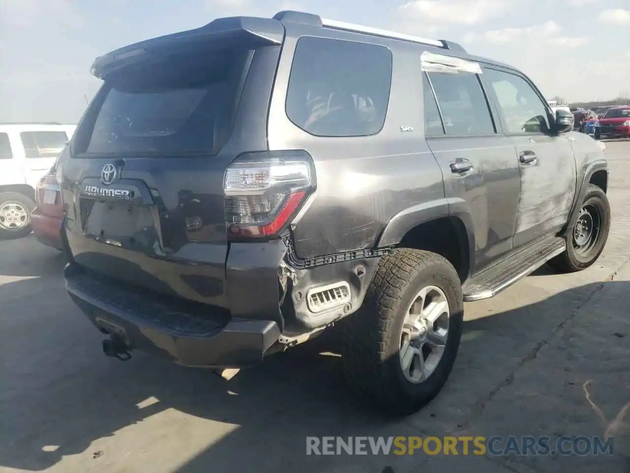 4 Фотография поврежденного автомобиля JTEBU5JRXK5630178 TOYOTA 4RUNNER 2019