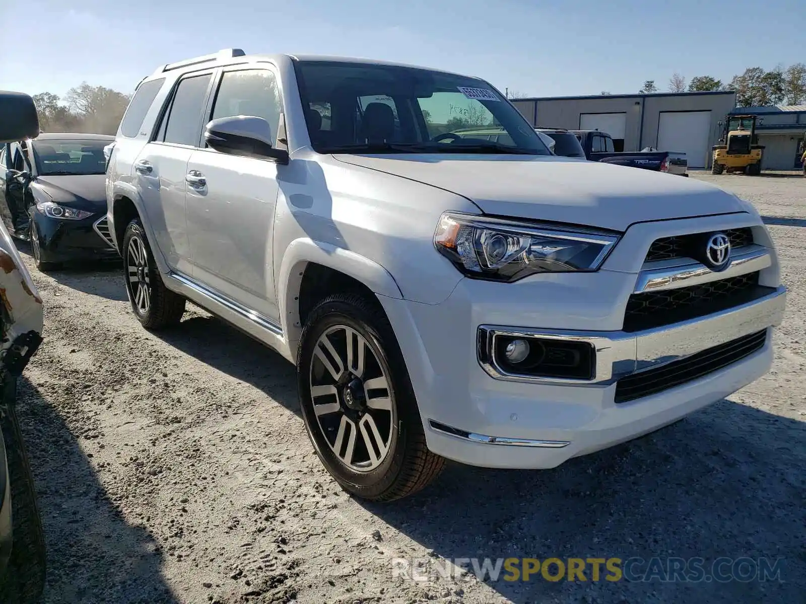 1 Фотография поврежденного автомобиля JTEBU5JRXK5631461 TOYOTA 4RUNNER 2019