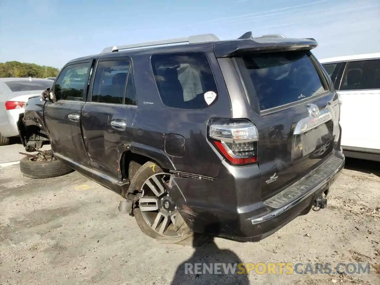 3 Фотография поврежденного автомобиля JTEBU5JRXK5639852 TOYOTA 4RUNNER 2019