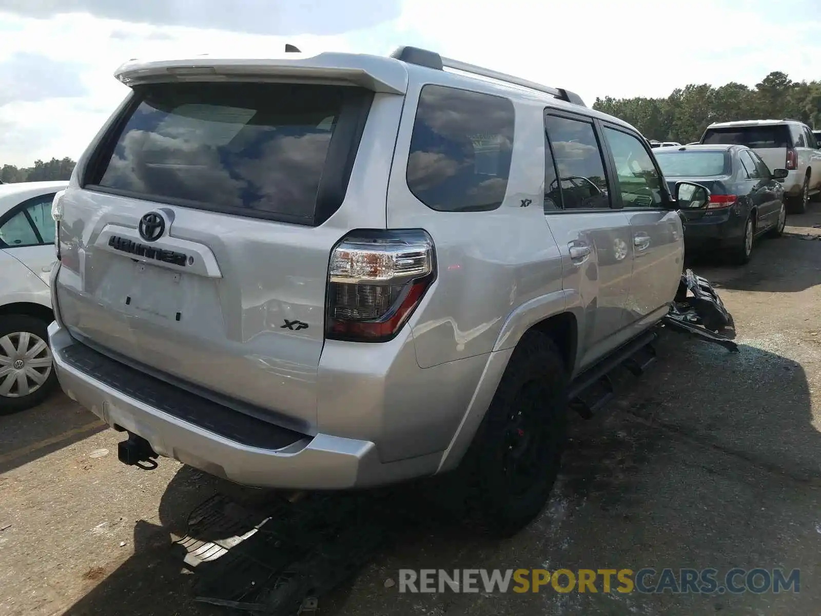 4 Photograph of a damaged car JTEBU5JRXK5640841 TOYOTA 4RUNNER 2019