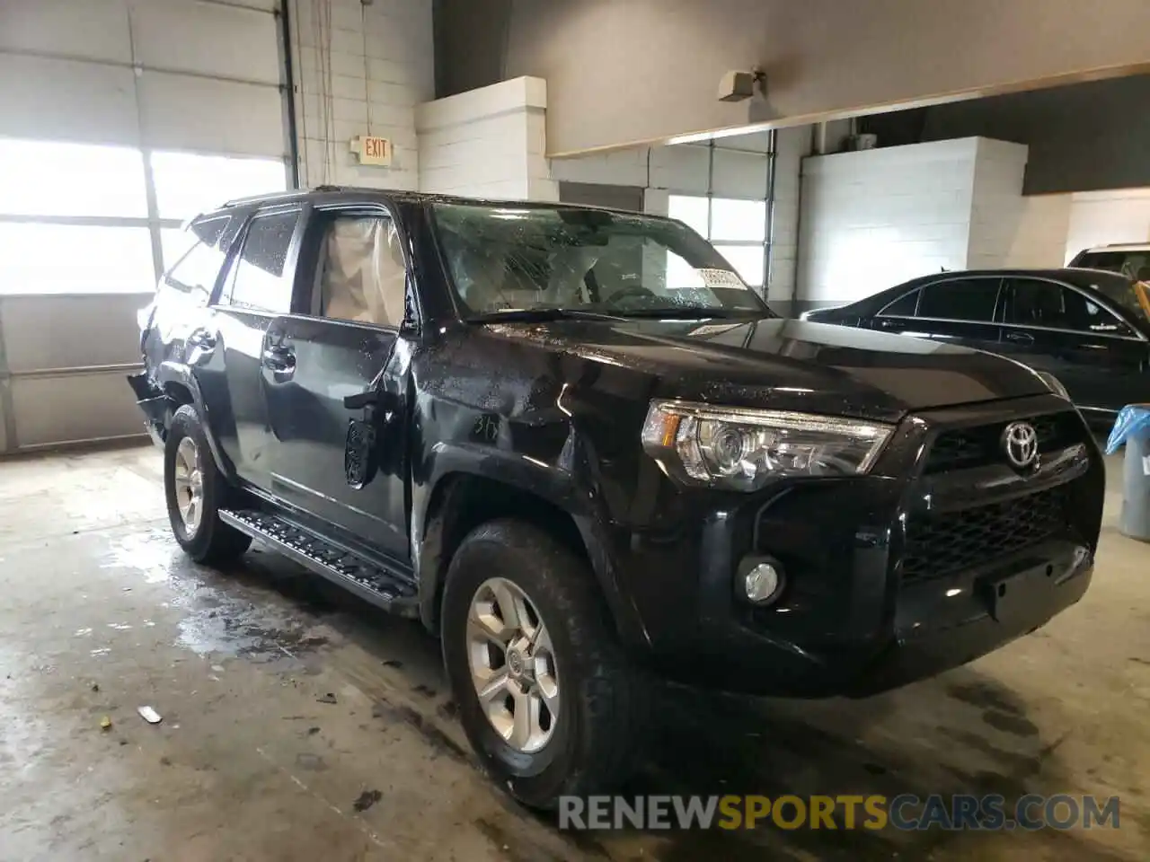 1 Photograph of a damaged car JTEBU5JRXK5642007 TOYOTA 4RUNNER 2019