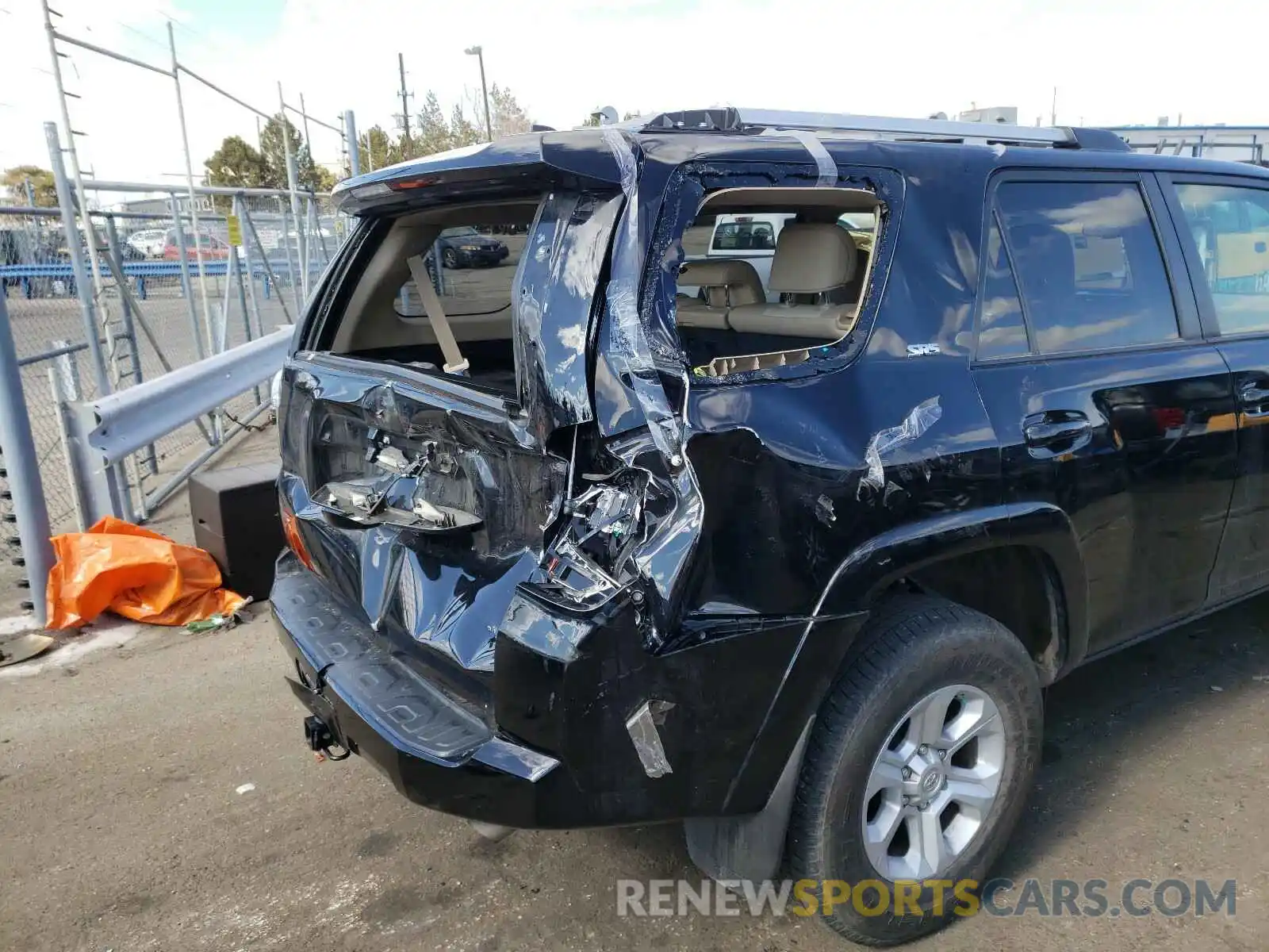 9 Photograph of a damaged car JTEBU5JRXK5642668 TOYOTA 4RUNNER 2019