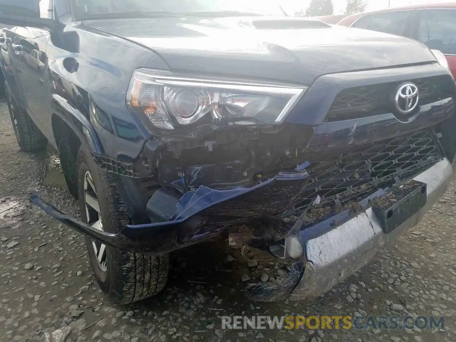 9 Photograph of a damaged car JTEBU5JRXK5646638 TOYOTA 4RUNNER 2019