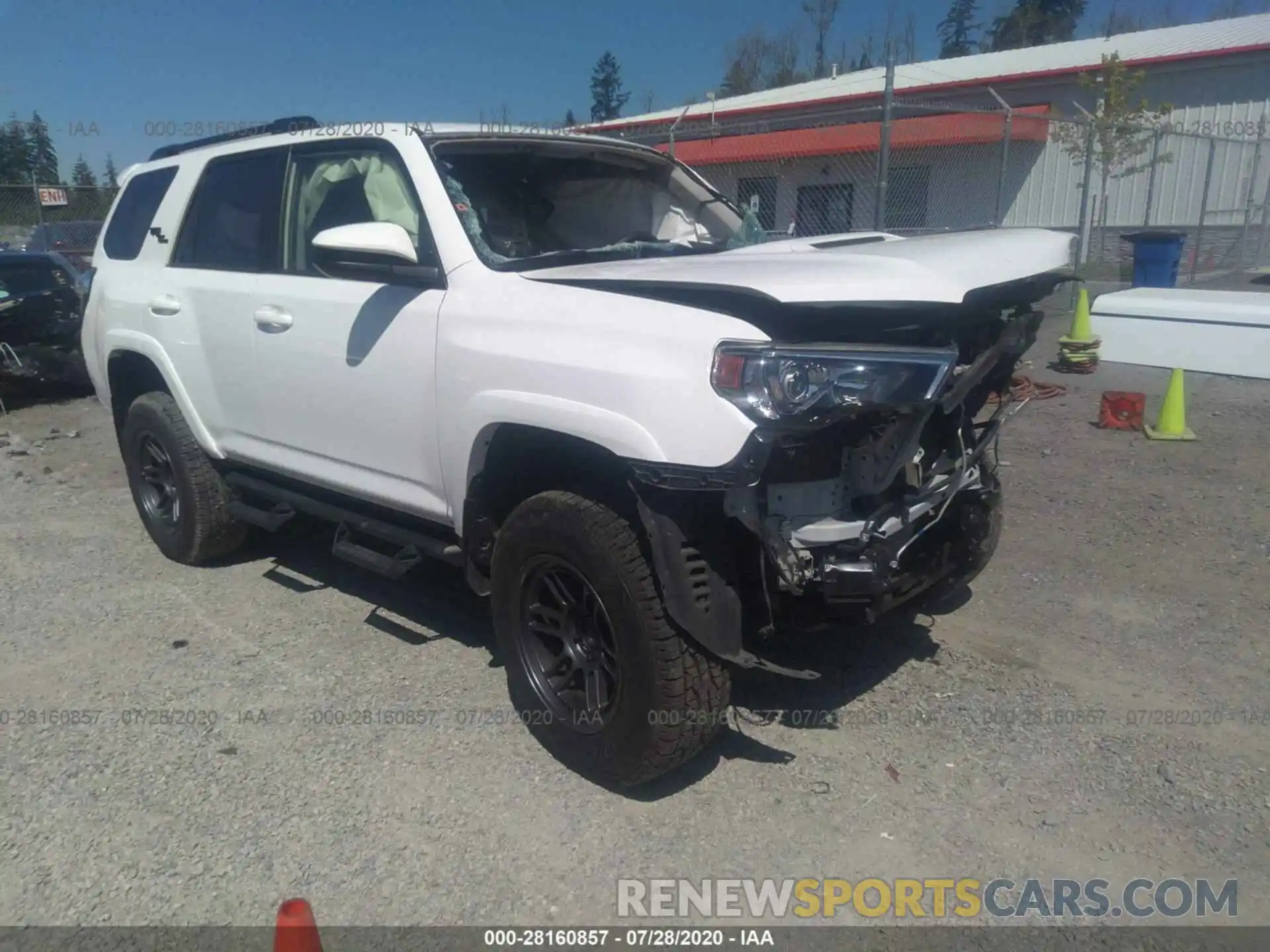 1 Фотография поврежденного автомобиля JTEBU5JRXK5647272 TOYOTA 4RUNNER 2019