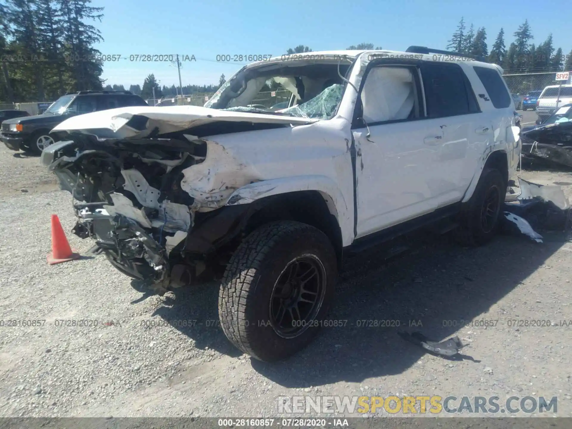 2 Фотография поврежденного автомобиля JTEBU5JRXK5647272 TOYOTA 4RUNNER 2019