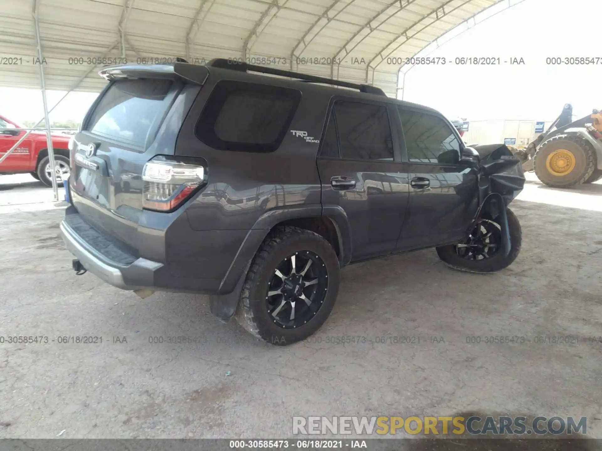 4 Фотография поврежденного автомобиля JTEBU5JRXK5650088 TOYOTA 4RUNNER 2019