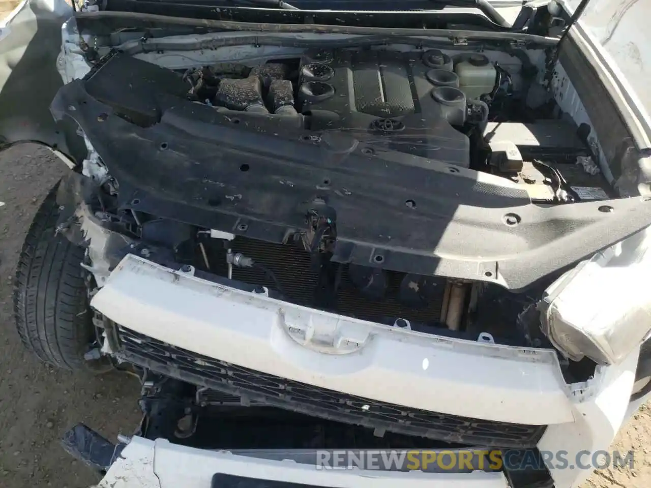 7 Photograph of a damaged car JTEBU5JRXK5653332 TOYOTA 4RUNNER 2019