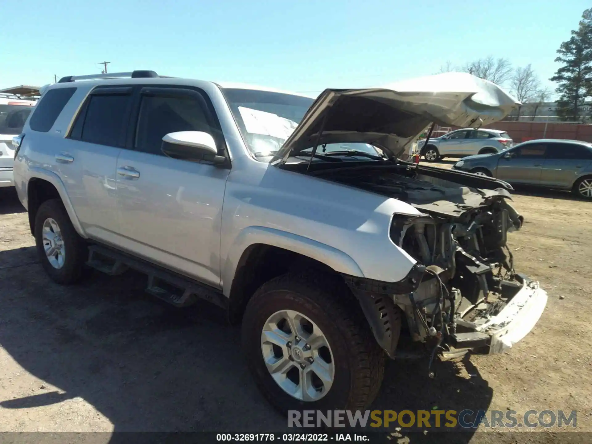 1 Photograph of a damaged car JTEBU5JRXK5657185 TOYOTA 4RUNNER 2019