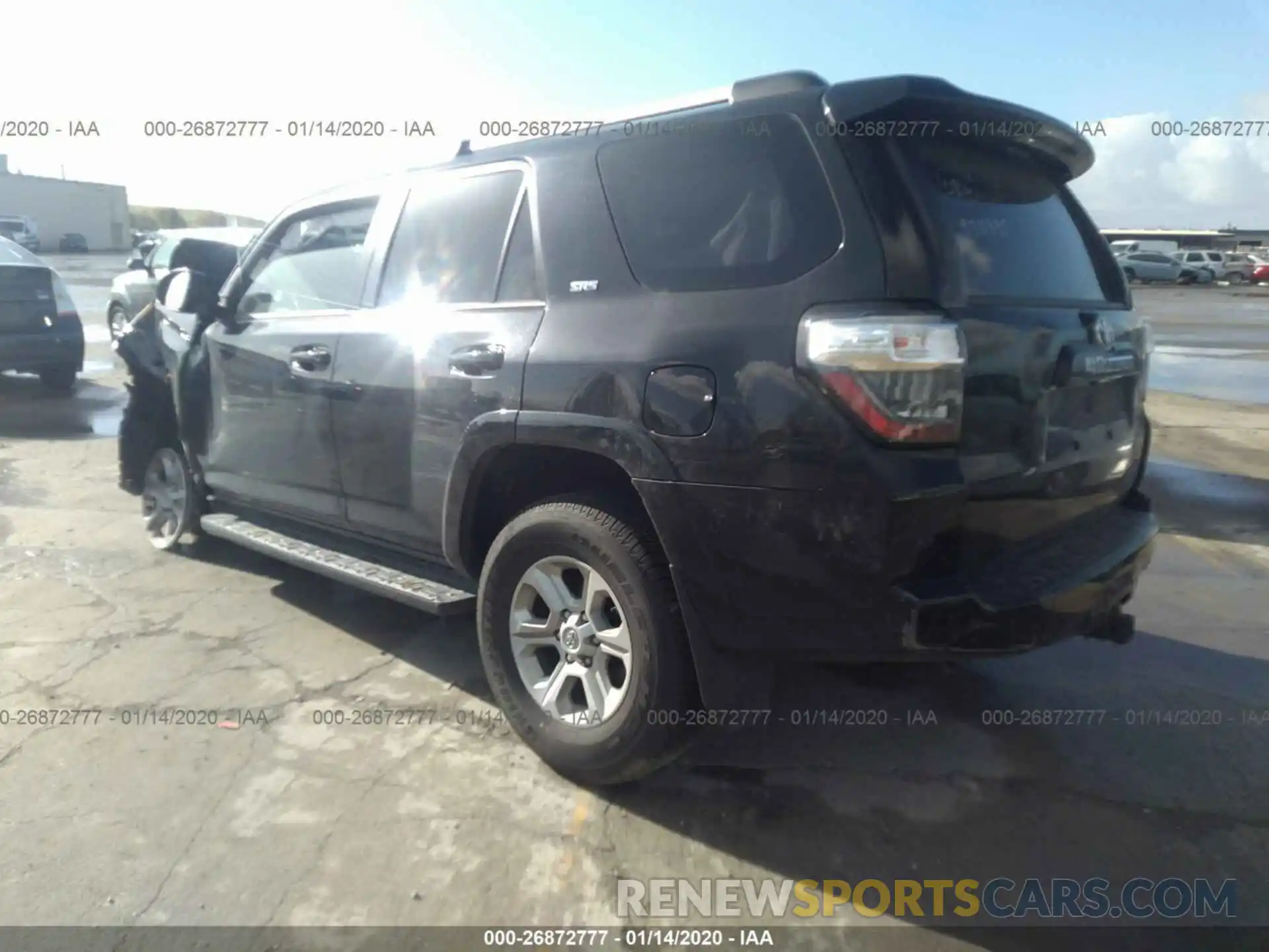 3 Фотография поврежденного автомобиля JTEBU5JRXK5661351 TOYOTA 4RUNNER 2019