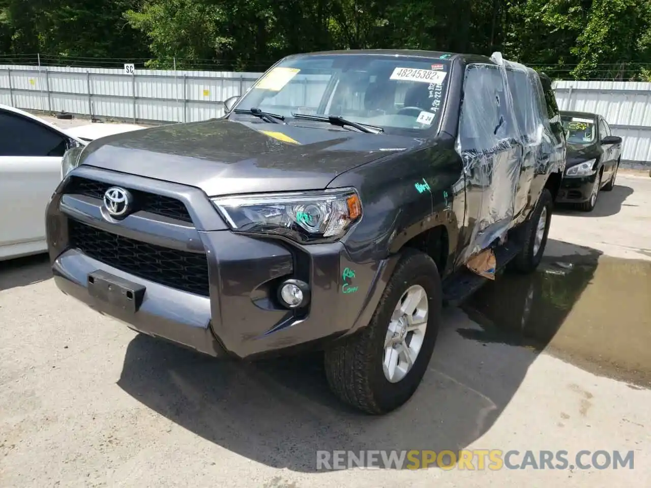 2 Фотография поврежденного автомобиля JTEBU5JRXK5662127 TOYOTA 4RUNNER 2019