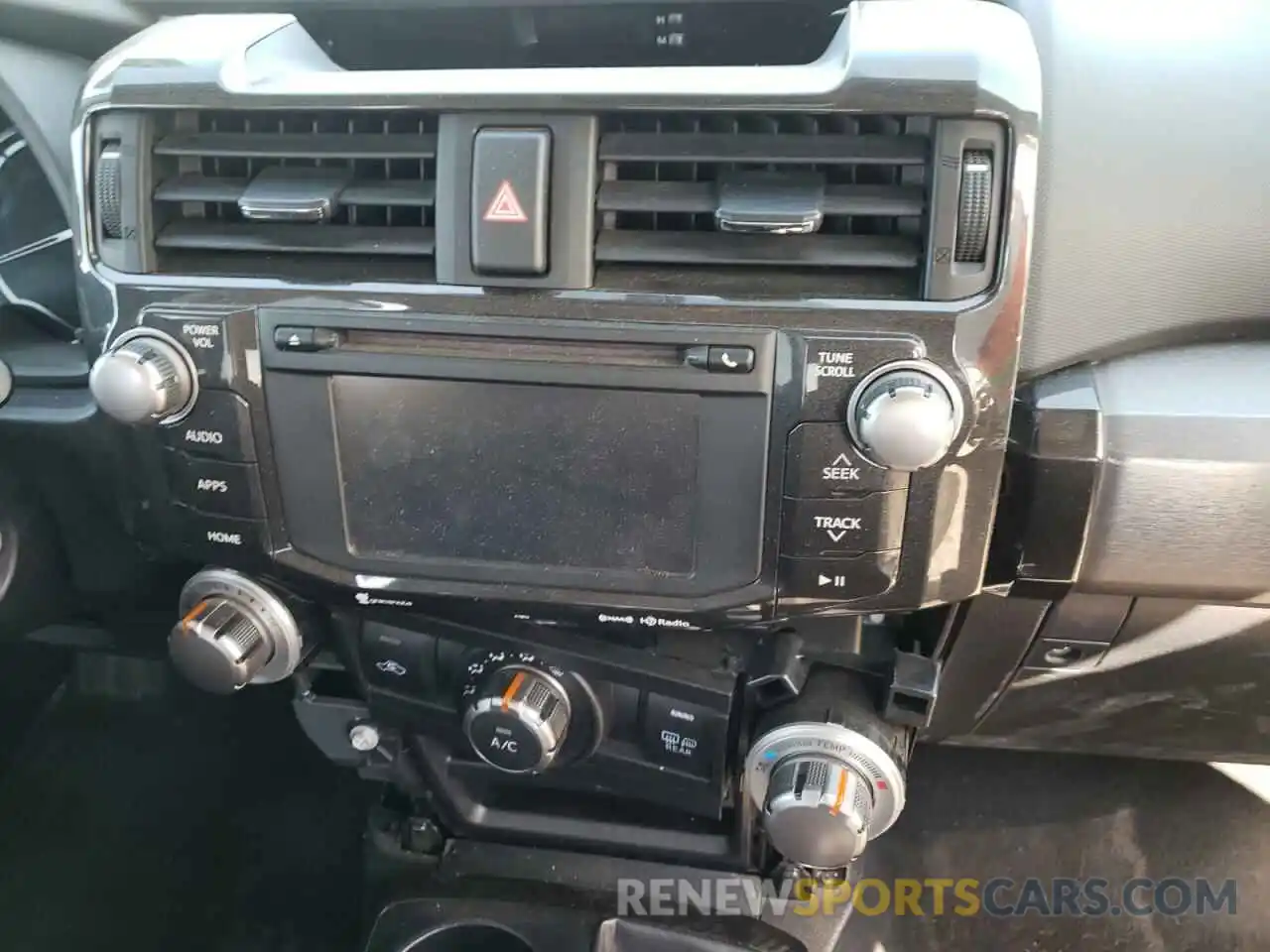 9 Фотография поврежденного автомобиля JTEBU5JRXK5665058 TOYOTA 4RUNNER 2019