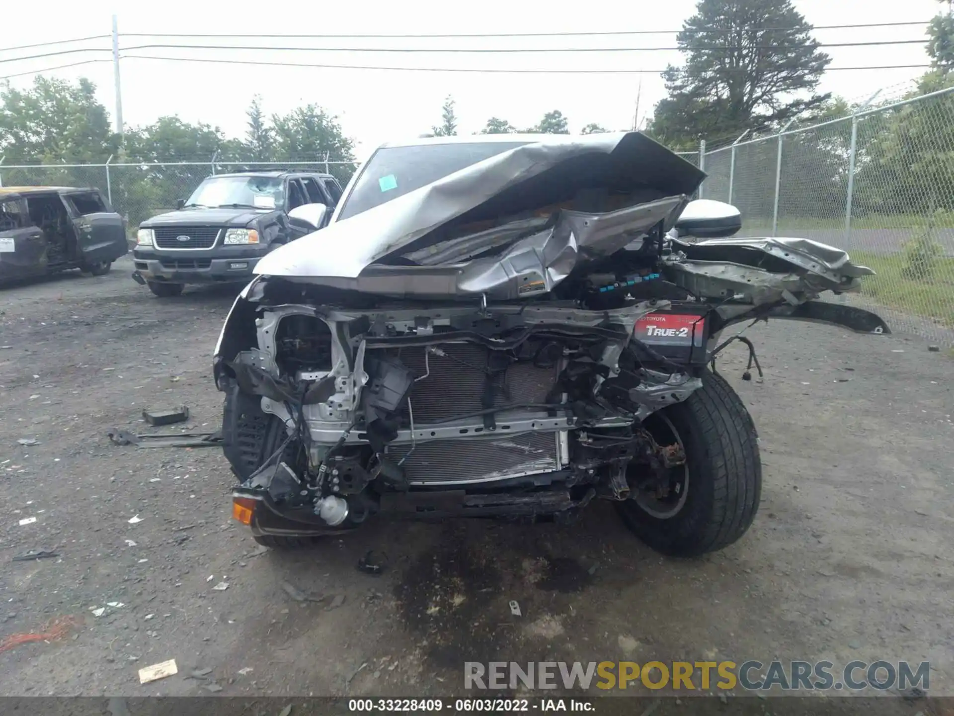 6 Photograph of a damaged car JTEBU5JRXK5668476 TOYOTA 4RUNNER 2019