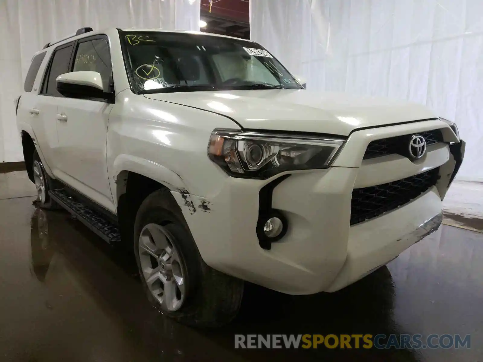 1 Photograph of a damaged car JTEBU5JRXK5669501 TOYOTA 4RUNNER 2019