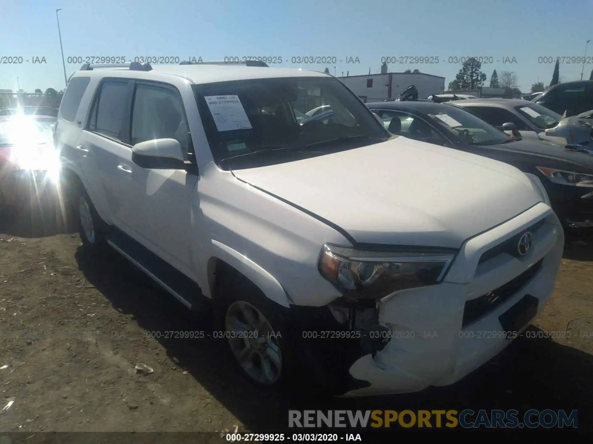 1 Фотография поврежденного автомобиля JTEBU5JRXK5671829 TOYOTA 4RUNNER 2019