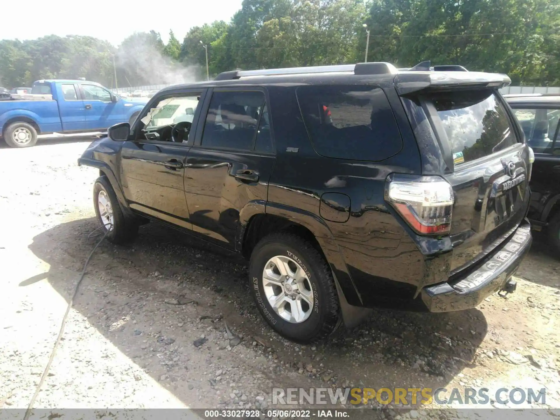 3 Photograph of a damaged car JTEBU5JRXK5671944 TOYOTA 4RUNNER 2019