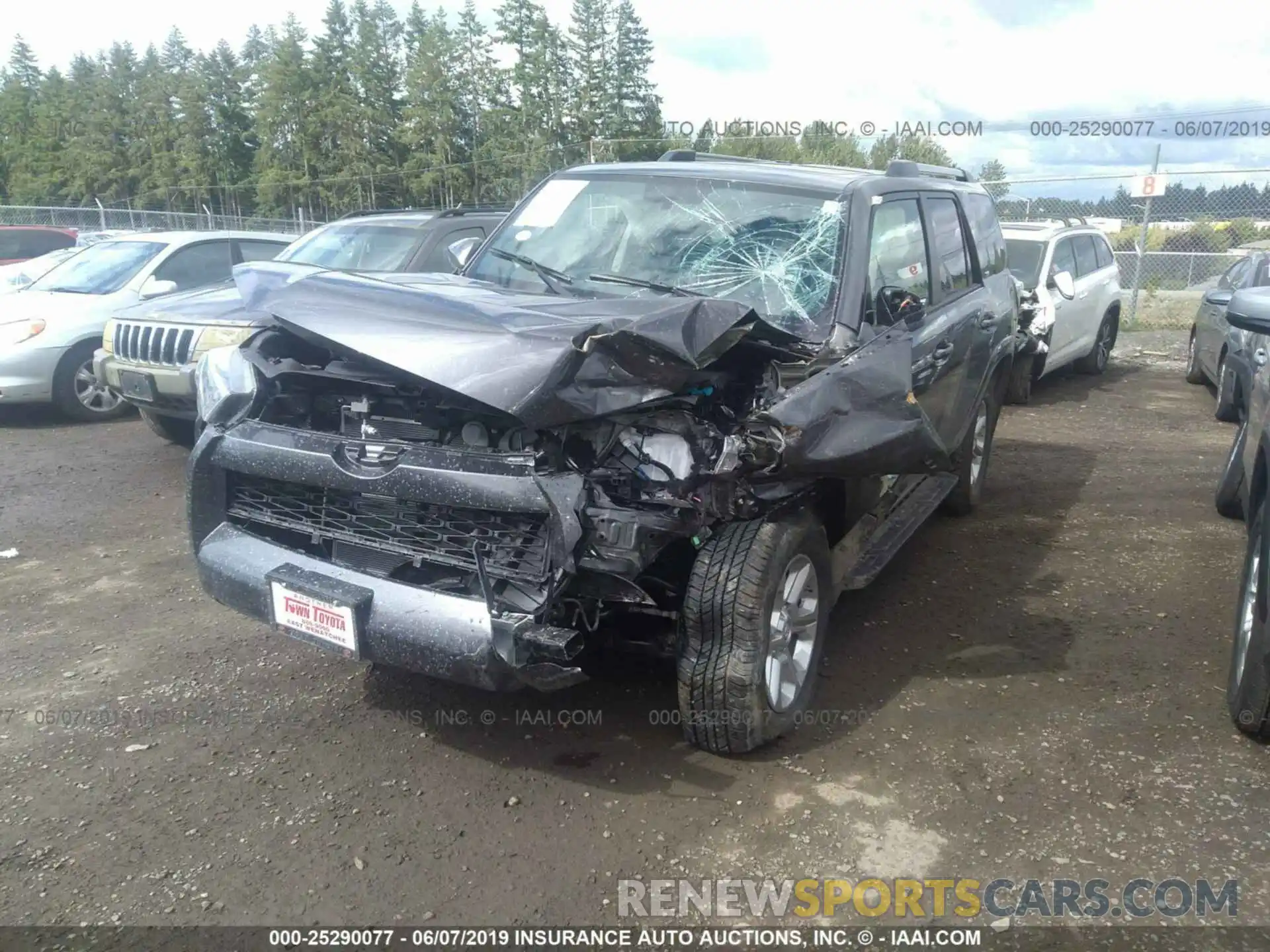 2 Photograph of a damaged car JTEBU5JRXK5672091 TOYOTA 4RUNNER 2019