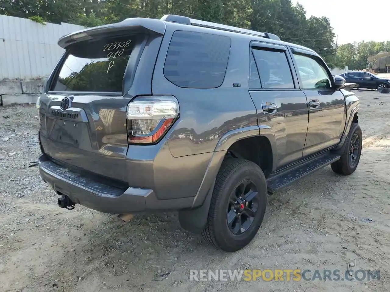 4 Photograph of a damaged car JTEBU5JRXK5673533 TOYOTA 4RUNNER 2019