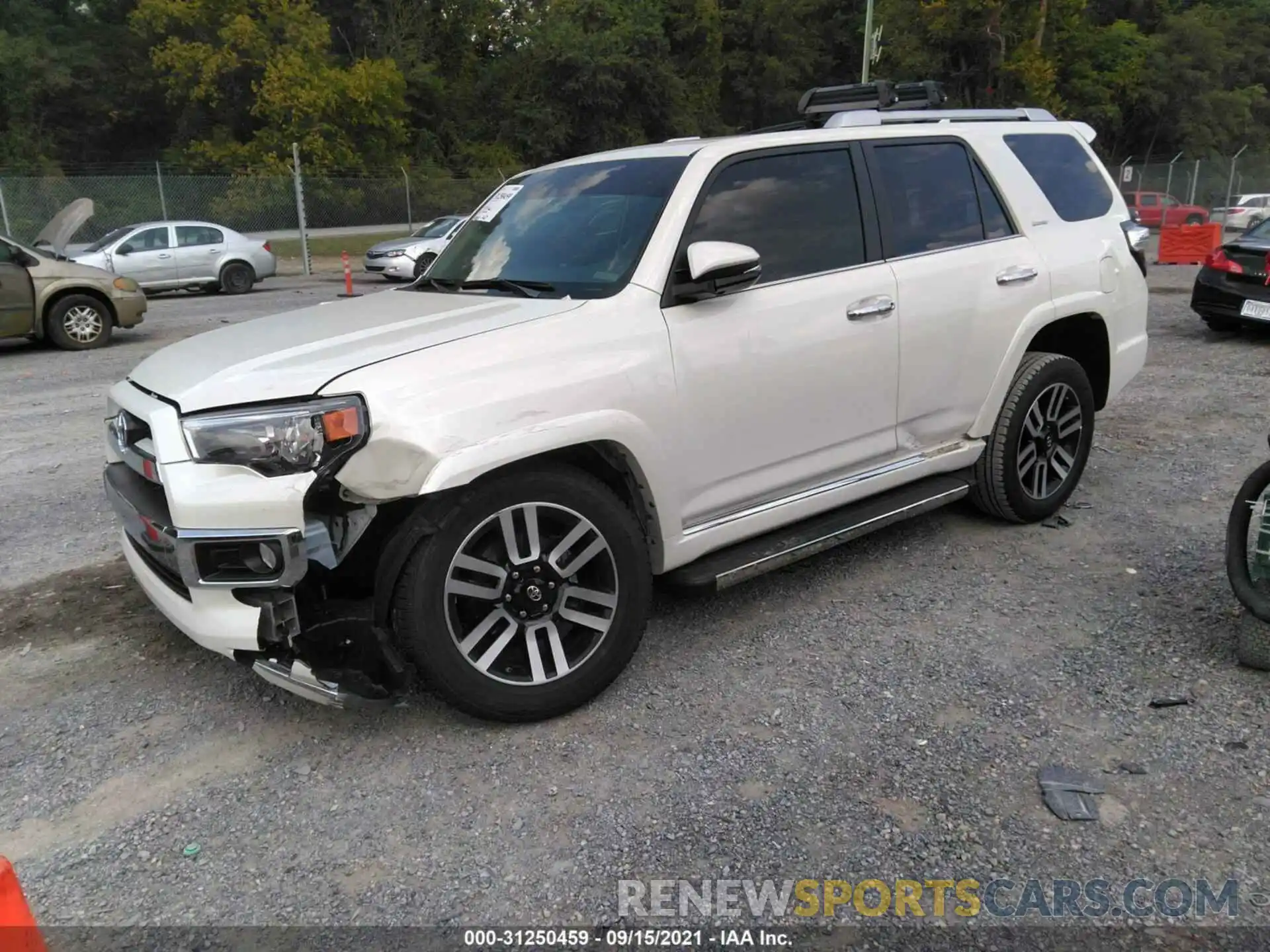 2 Фотография поврежденного автомобиля JTEBU5JRXK5679378 TOYOTA 4RUNNER 2019