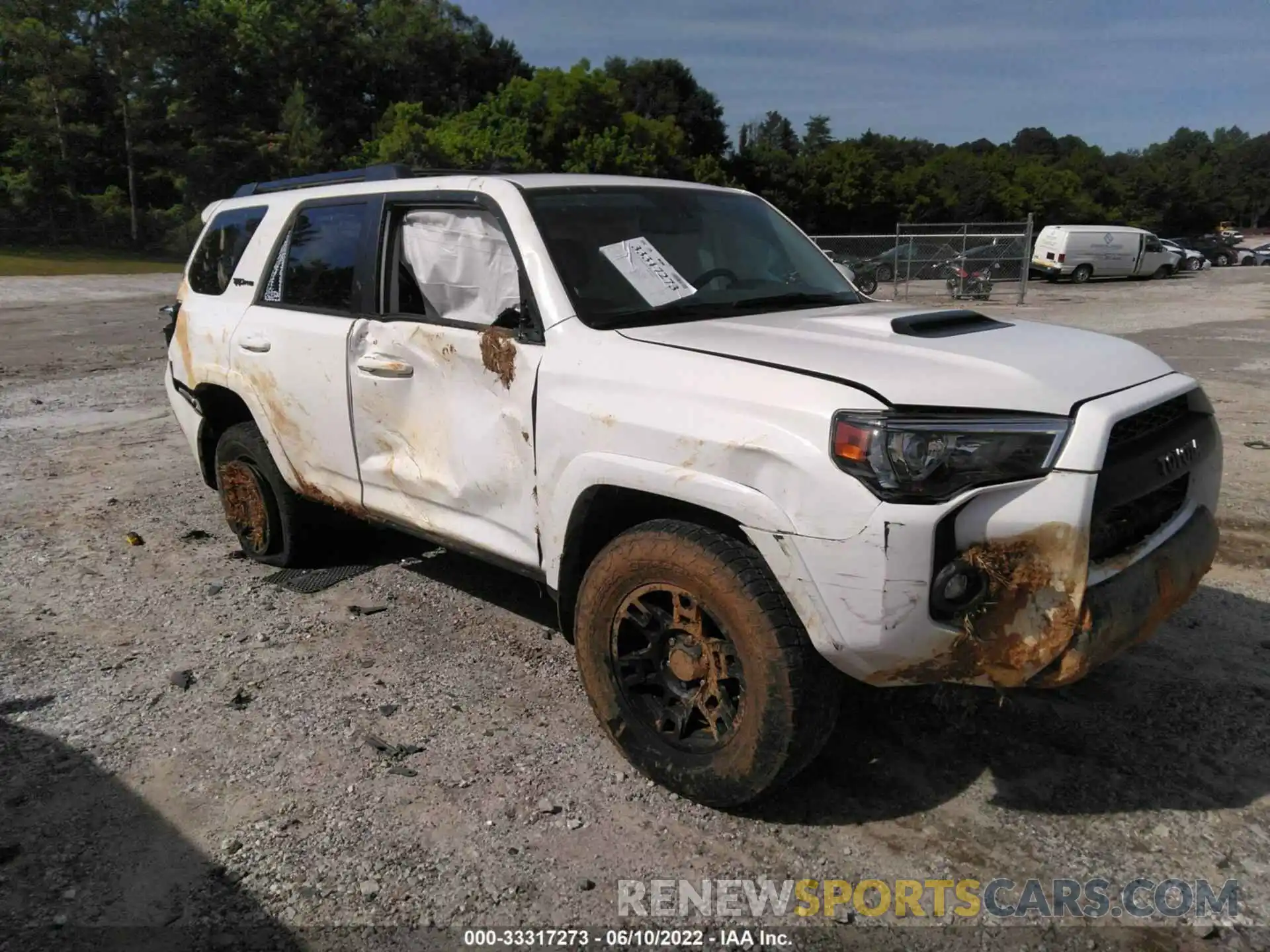 1 Photograph of a damaged car JTEBU5JRXK5682250 TOYOTA 4RUNNER 2019