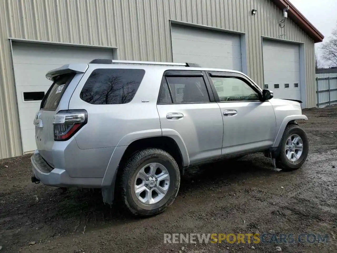 3 Фотография поврежденного автомобиля JTEBU5JRXK5689201 TOYOTA 4RUNNER 2019