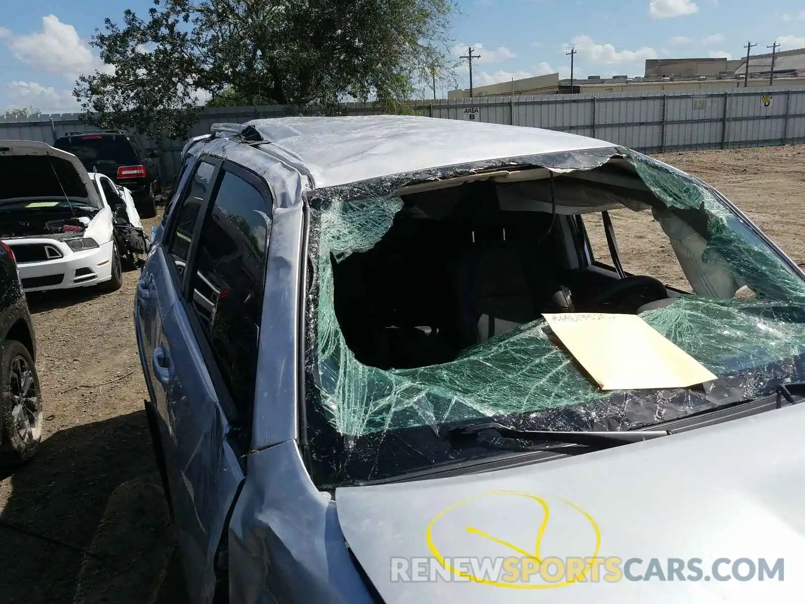 9 Photograph of a damaged car JTEBU5JRXK5690915 TOYOTA 4RUNNER 2019