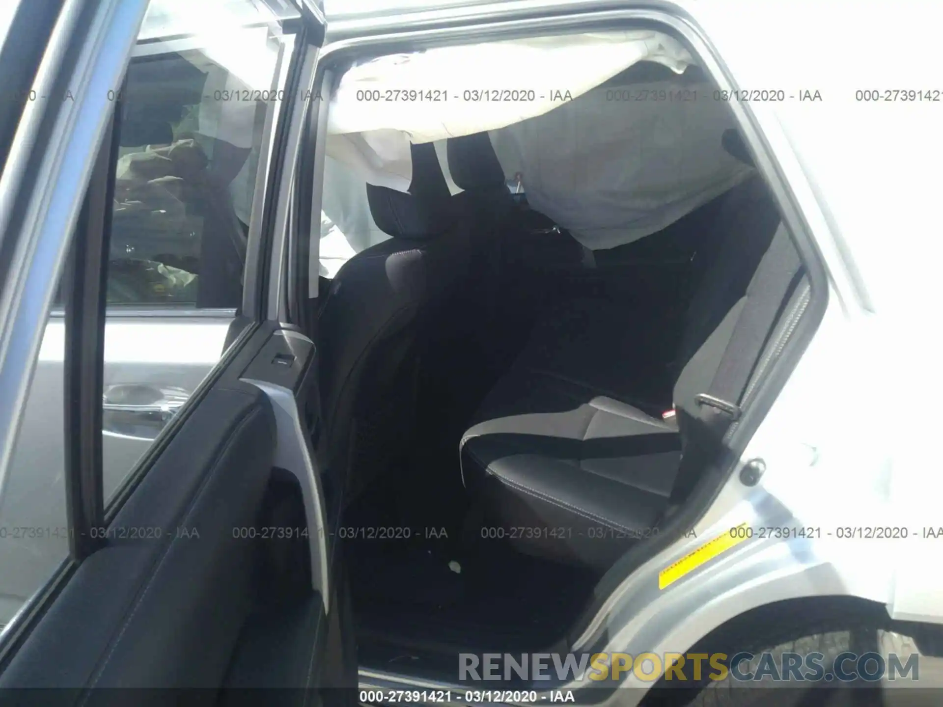 8 Photograph of a damaged car JTEBU5JRXK5690932 TOYOTA 4RUNNER 2019