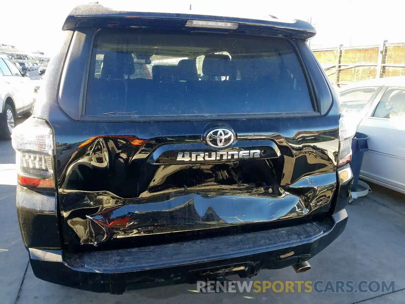 9 Photograph of a damaged car JTEBU5JRXK5694740 TOYOTA 4RUNNER 2019