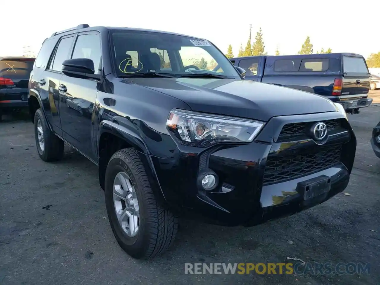 1 Photograph of a damaged car JTEBU5JRXK5696360 TOYOTA 4RUNNER 2019