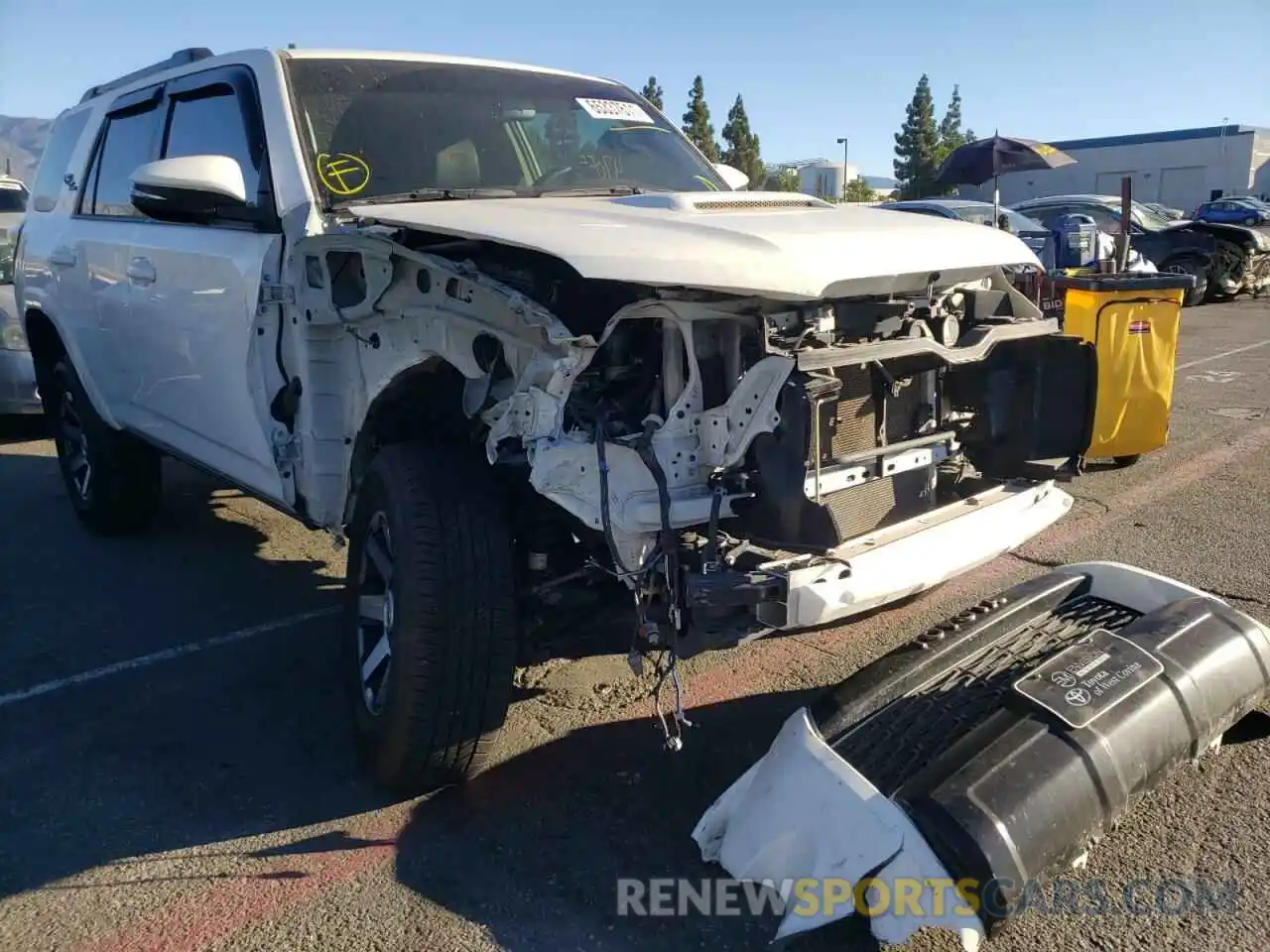 9 Photograph of a damaged car JTEBU5JRXK5697430 TOYOTA 4RUNNER 2019