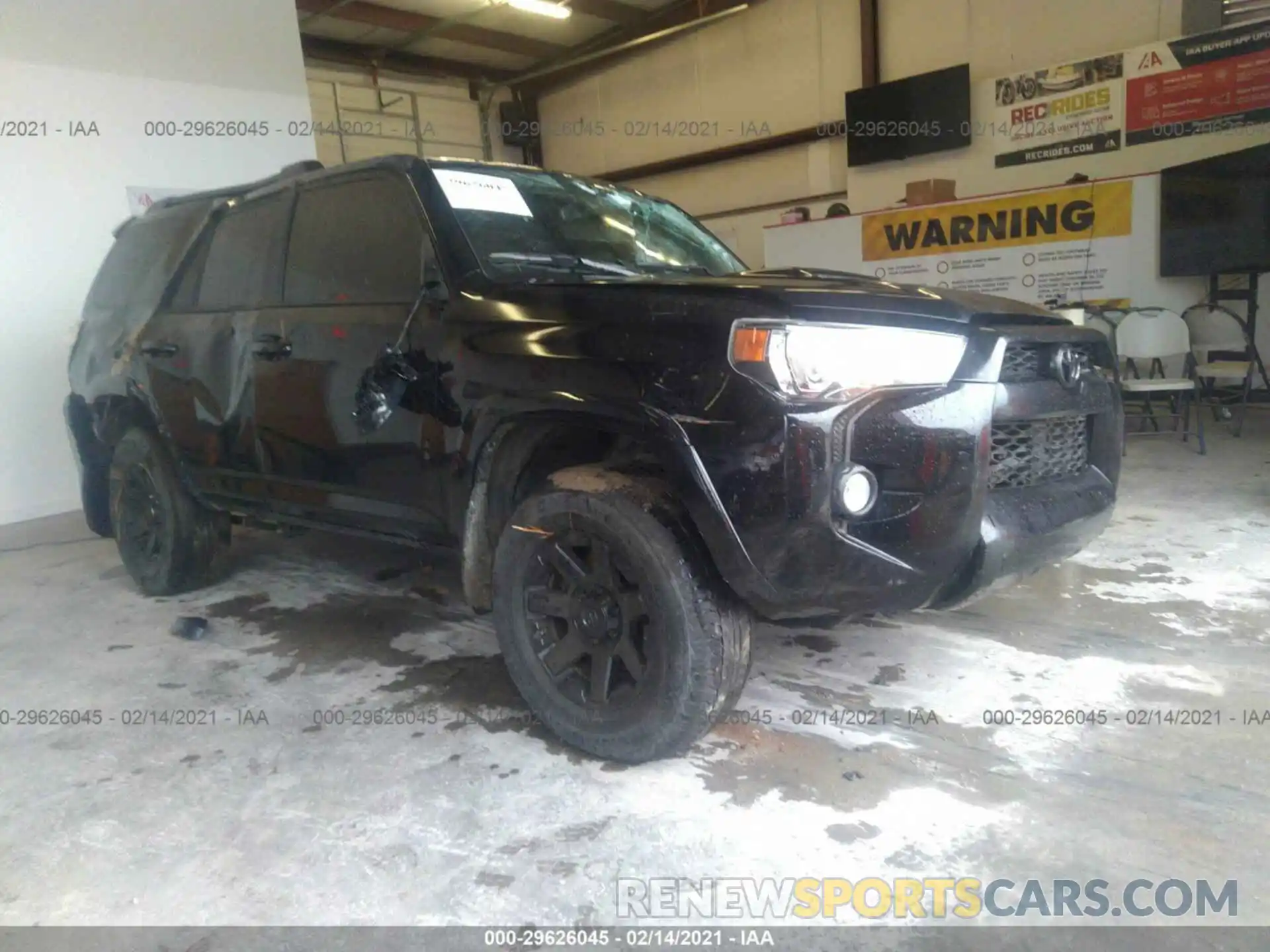 1 Photograph of a damaged car JTEBU5JRXK5701539 TOYOTA 4RUNNER 2019