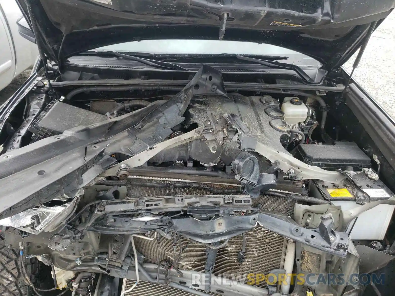 7 Фотография поврежденного автомобиля JTEBU5JRXK5701783 TOYOTA 4RUNNER 2019