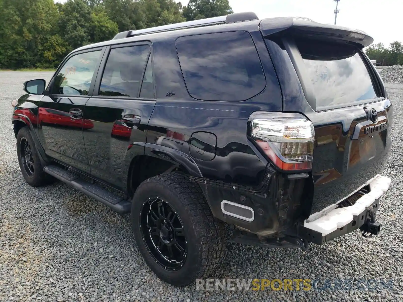 3 Фотография поврежденного автомобиля JTEBU5JRXK5702688 TOYOTA 4RUNNER 2019