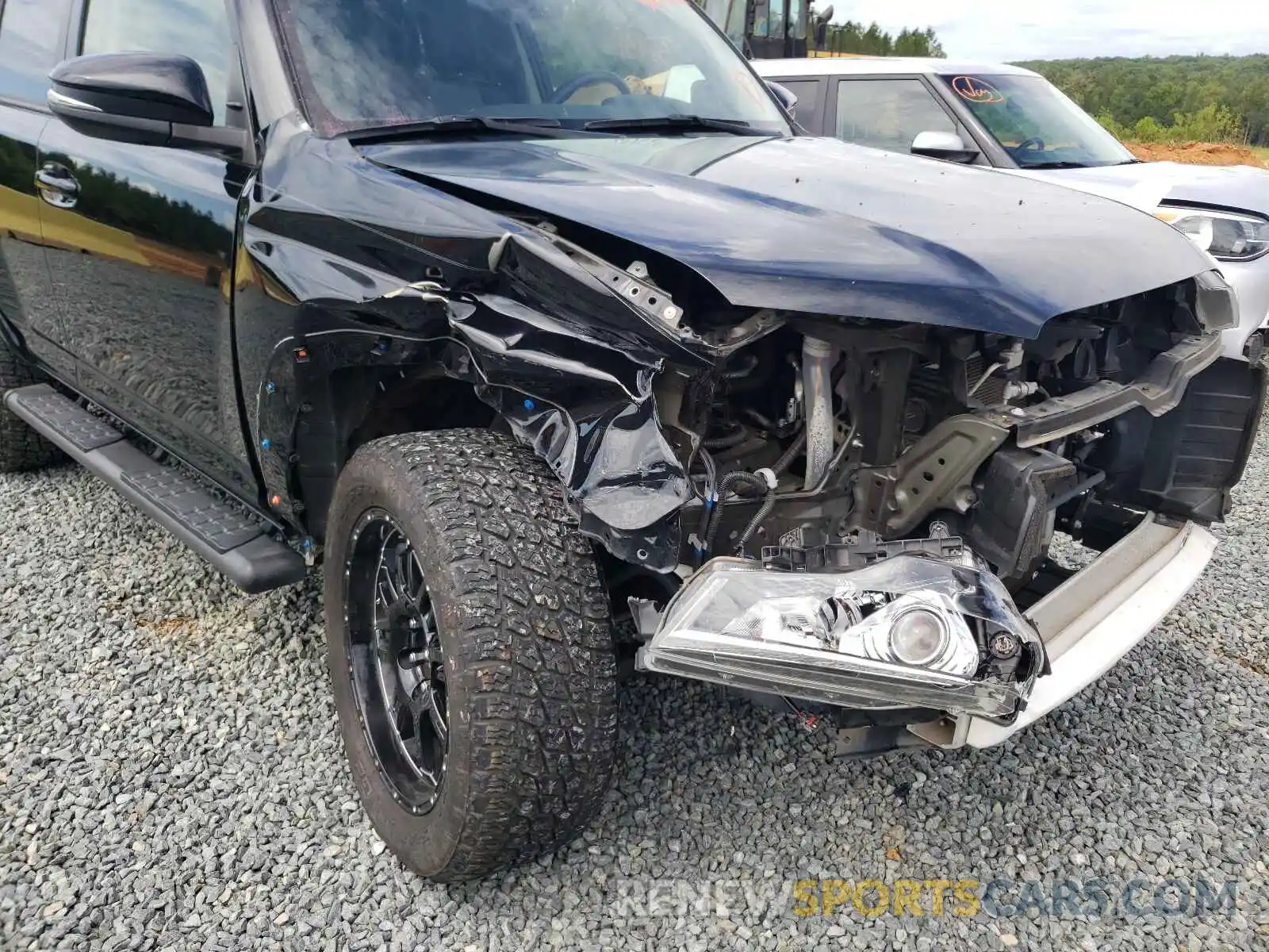 9 Photograph of a damaged car JTEBU5JRXK5702688 TOYOTA 4RUNNER 2019