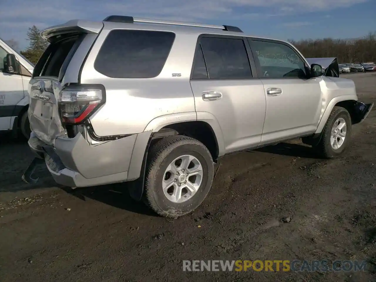 4 Фотография поврежденного автомобиля JTEBU5JRXK5703257 TOYOTA 4RUNNER 2019