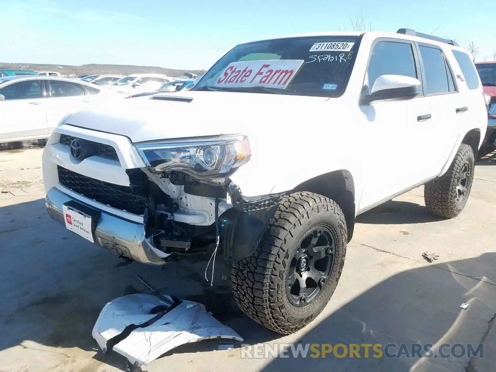 2 Фотография поврежденного автомобиля JTEBU5JRXK5703811 TOYOTA 4RUNNER 2019