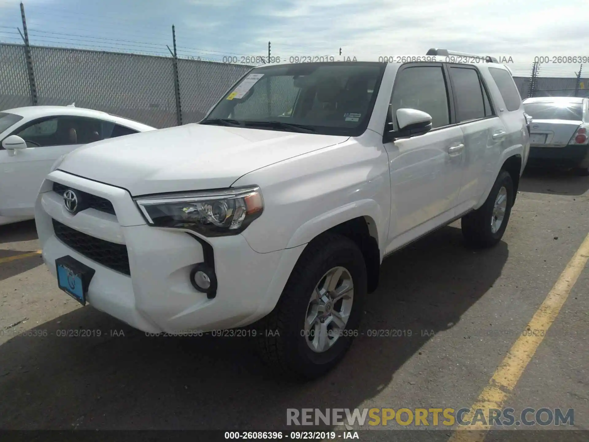 2 Photograph of a damaged car JTEBU5JRXK5705350 TOYOTA 4RUNNER 2019