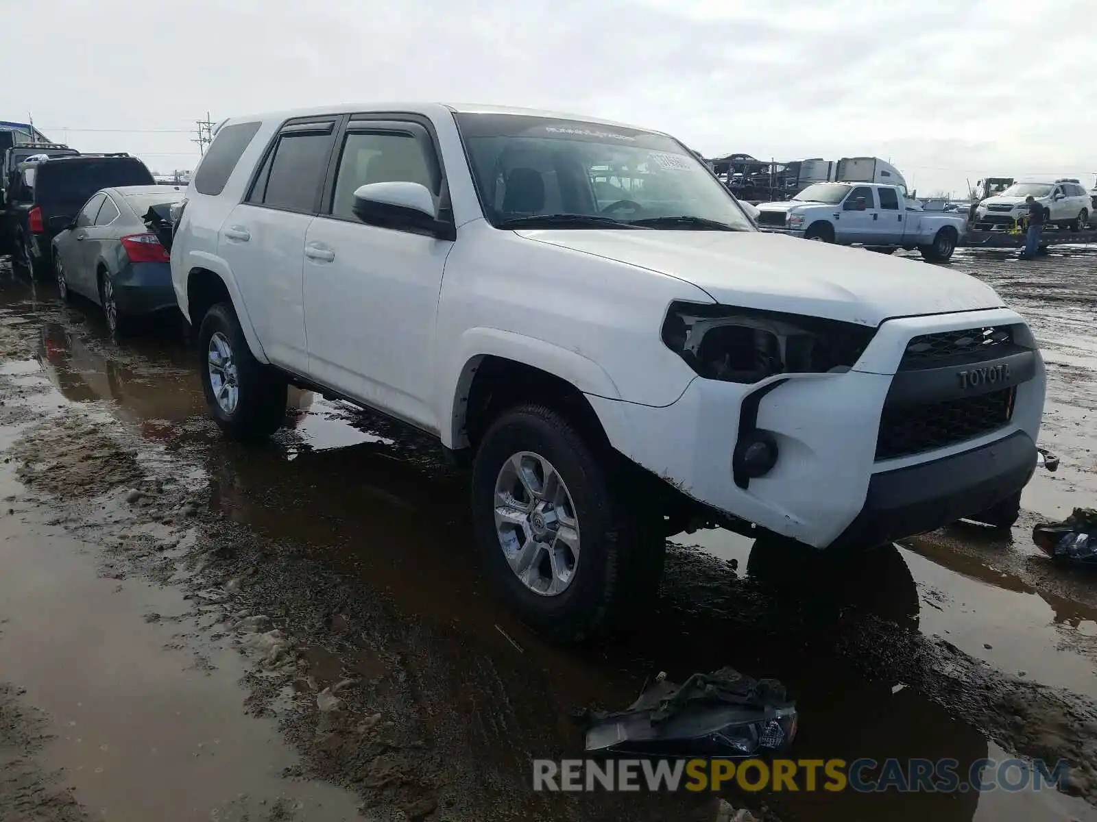 1 Photograph of a damaged car JTEBU5JRXK5708278 TOYOTA 4RUNNER 2019