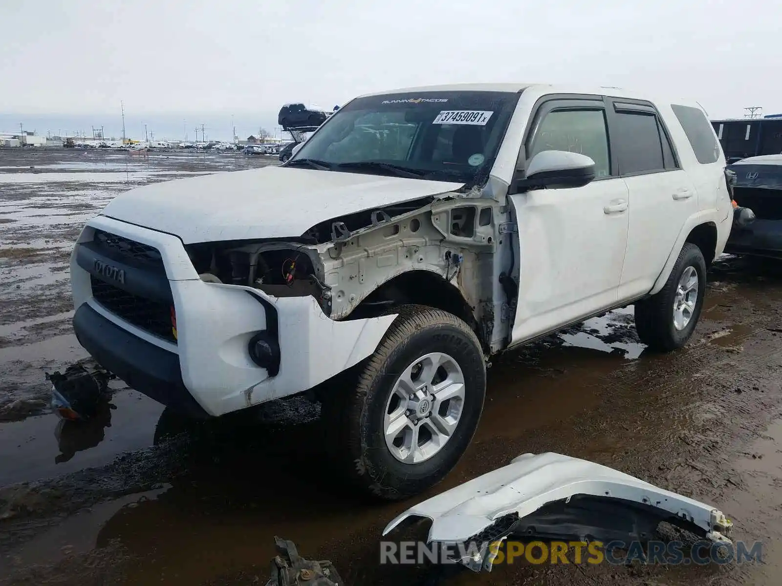 2 Фотография поврежденного автомобиля JTEBU5JRXK5708278 TOYOTA 4RUNNER 2019