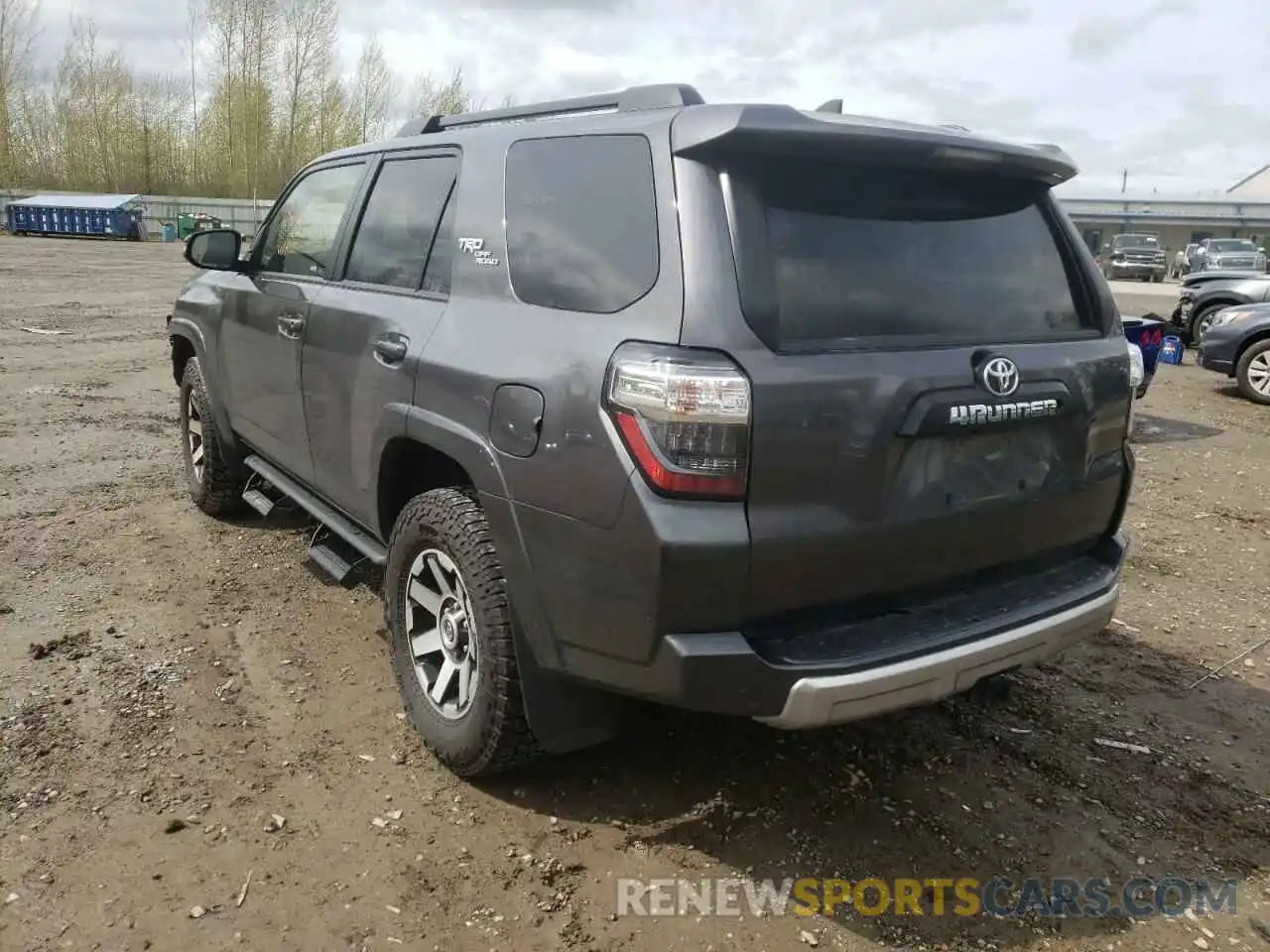 3 Фотография поврежденного автомобиля JTEBU5JRXK5711293 TOYOTA 4RUNNER 2019