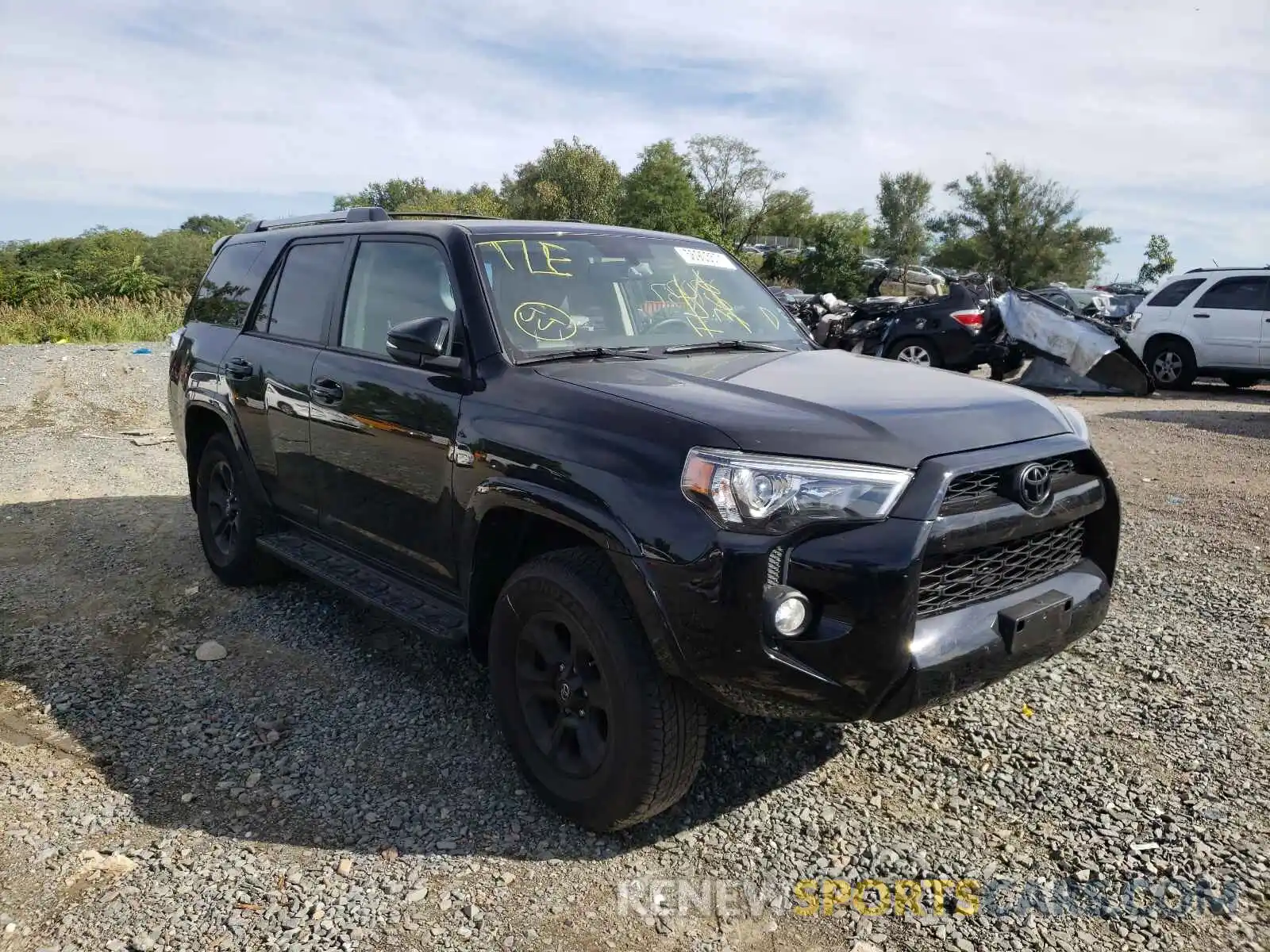 1 Фотография поврежденного автомобиля JTEBU5JRXK5719037 TOYOTA 4RUNNER 2019