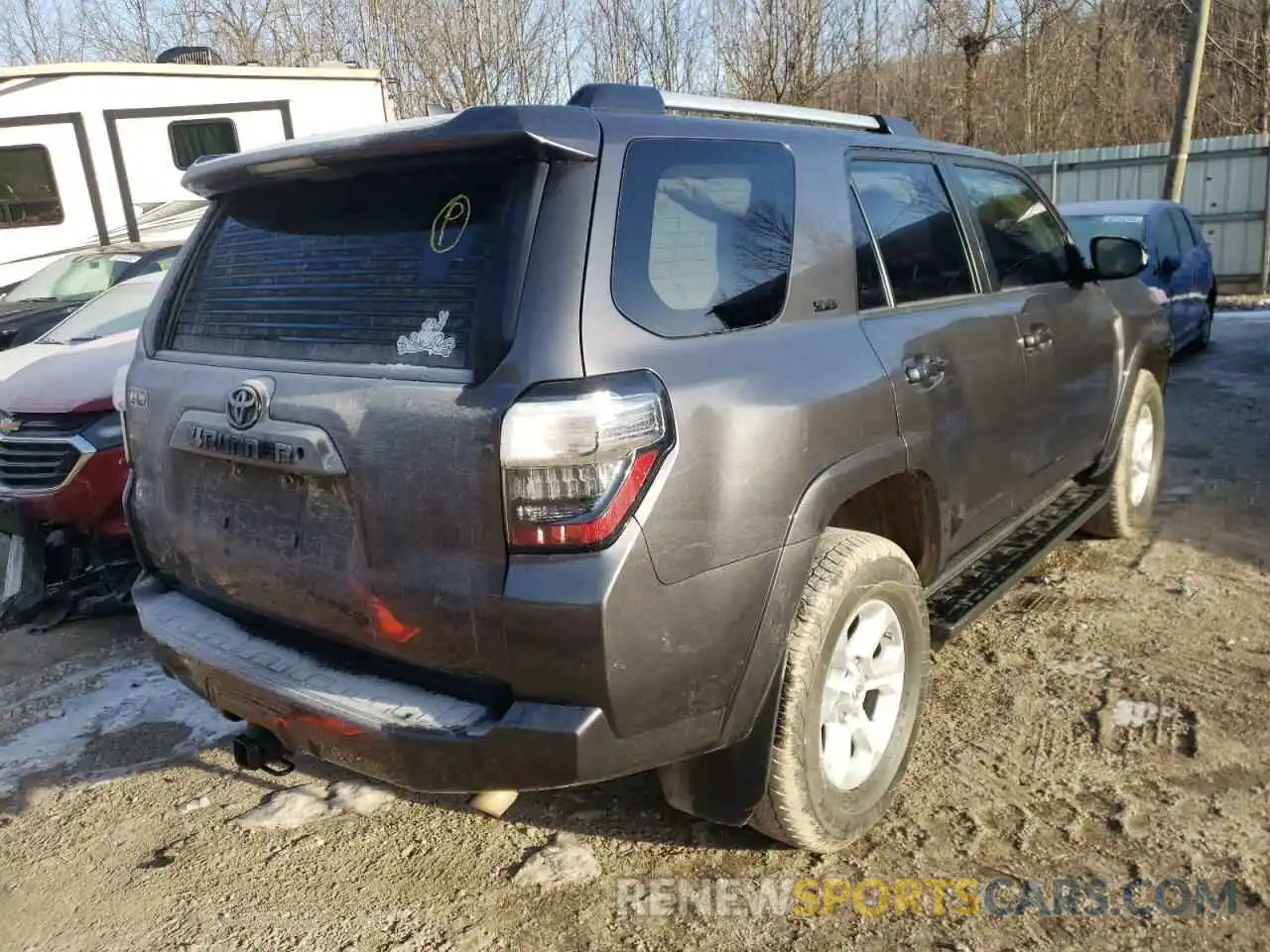 4 Photograph of a damaged car JTEBU5JRXK5722410 TOYOTA 4RUNNER 2019