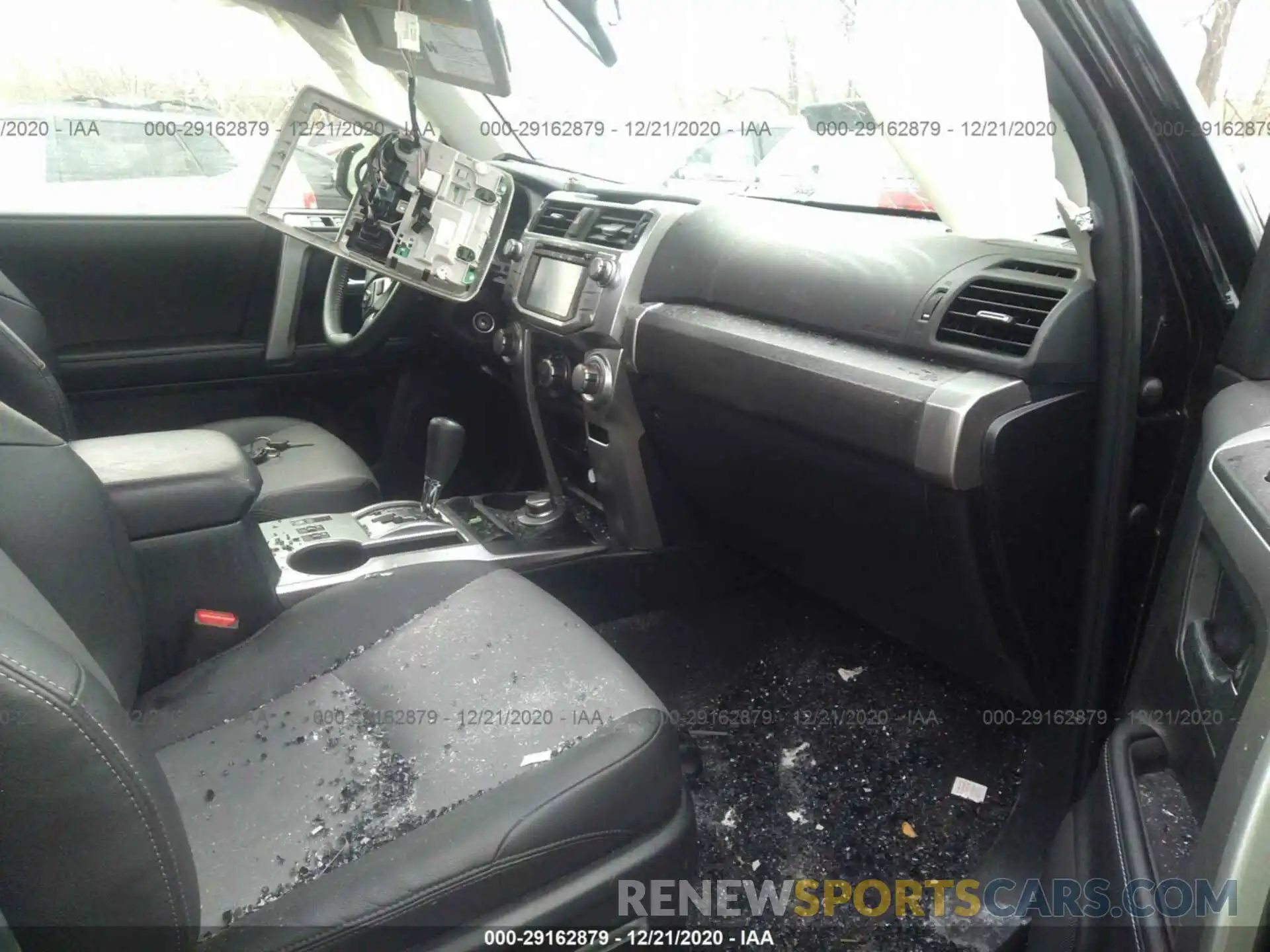 5 Photograph of a damaged car JTEBU5JRXK5723671 TOYOTA 4RUNNER 2019