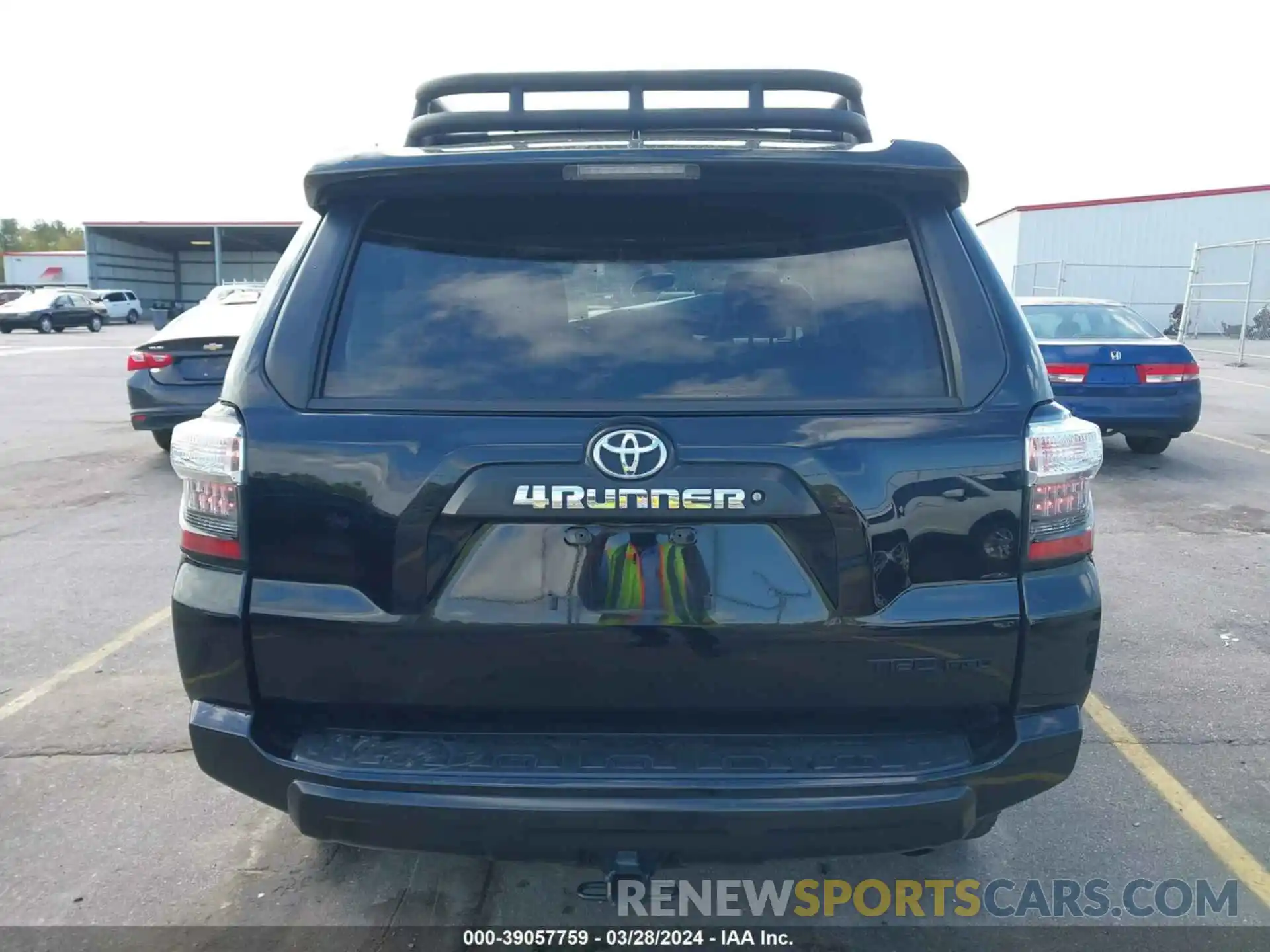 16 Photograph of a damaged car JTEBU5JRXK5725128 TOYOTA 4RUNNER 2019