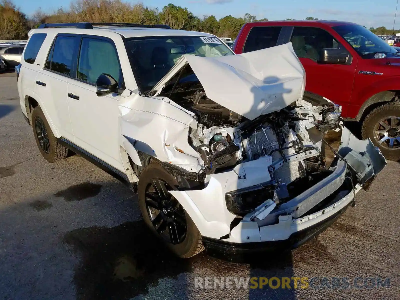 1 Photograph of a damaged car JTEBU5JRXK5730331 TOYOTA 4RUNNER 2019