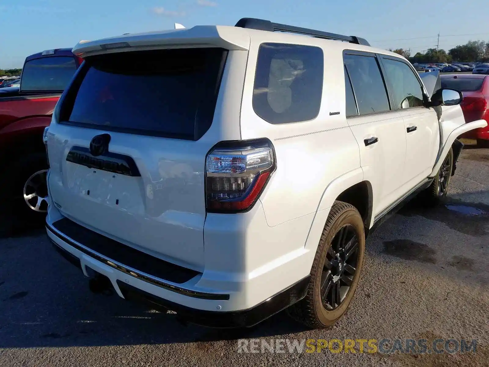 4 Фотография поврежденного автомобиля JTEBU5JRXK5730331 TOYOTA 4RUNNER 2019