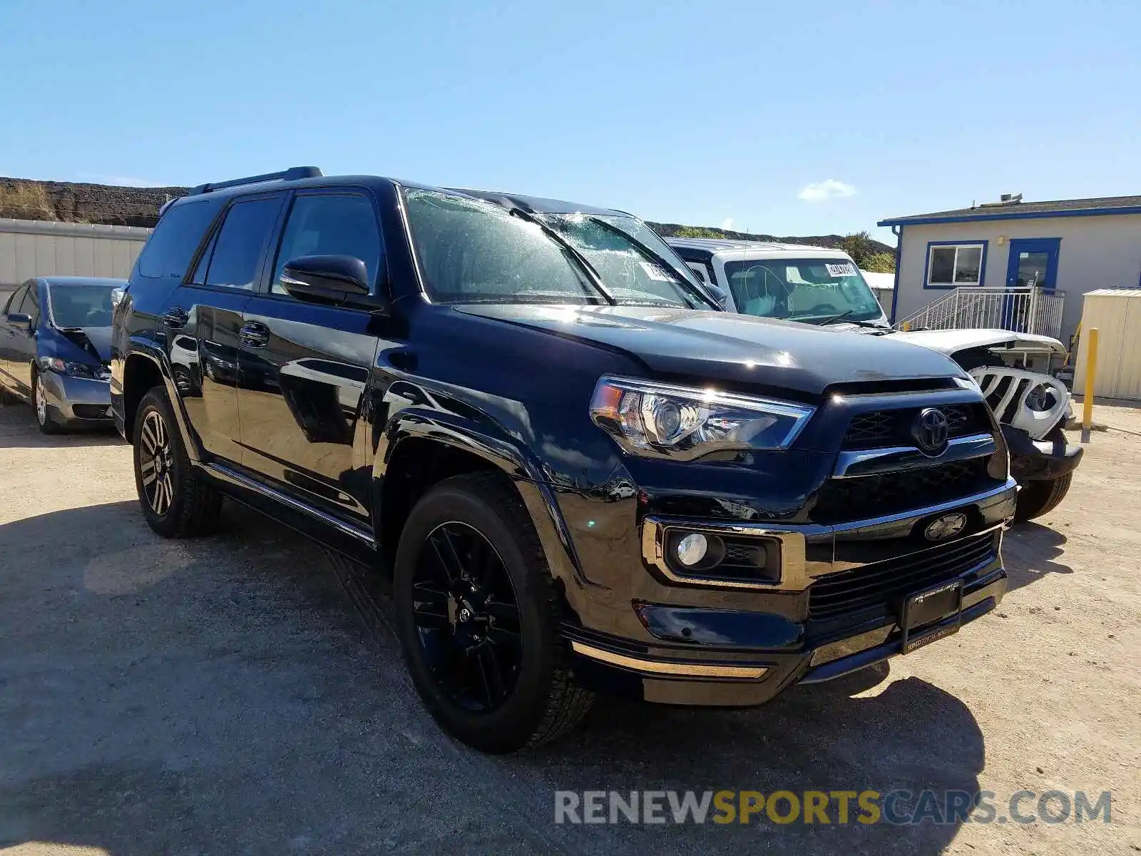 1 Фотография поврежденного автомобиля JTEBU5JRXK5731253 TOYOTA 4RUNNER 2019