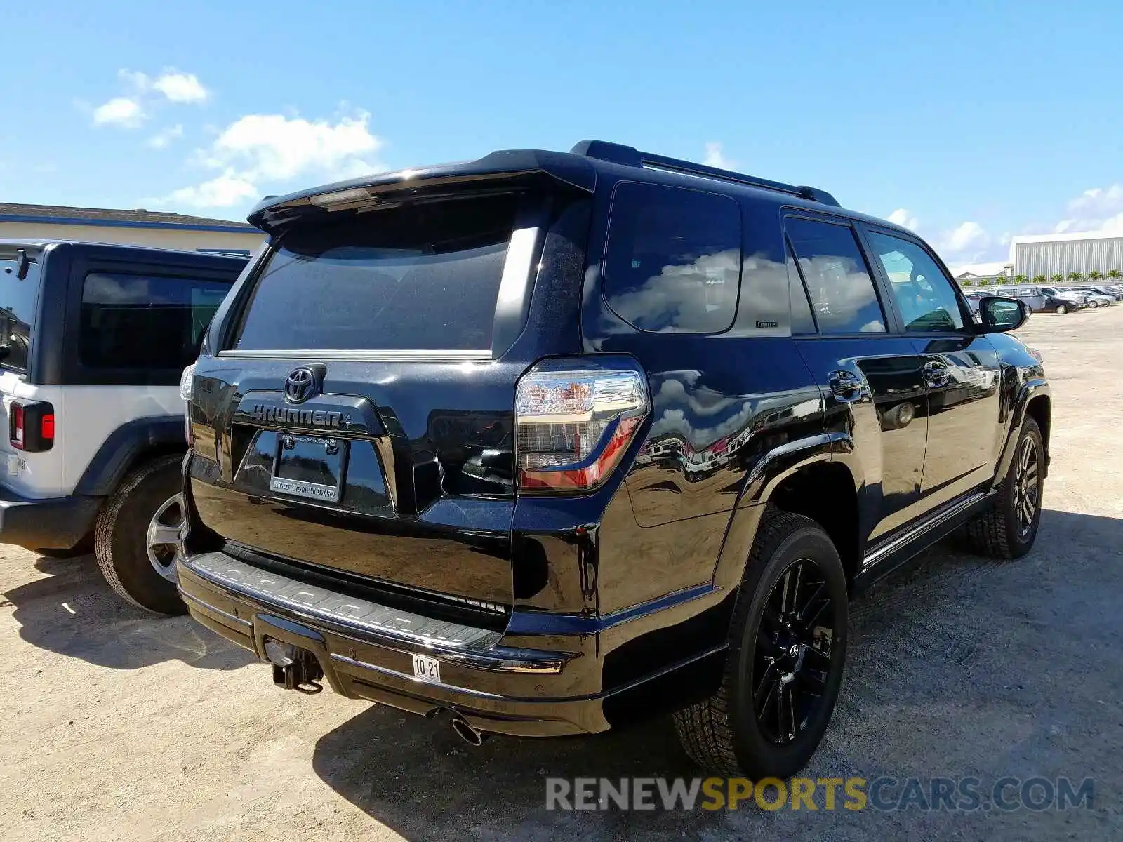 4 Фотография поврежденного автомобиля JTEBU5JRXK5731253 TOYOTA 4RUNNER 2019